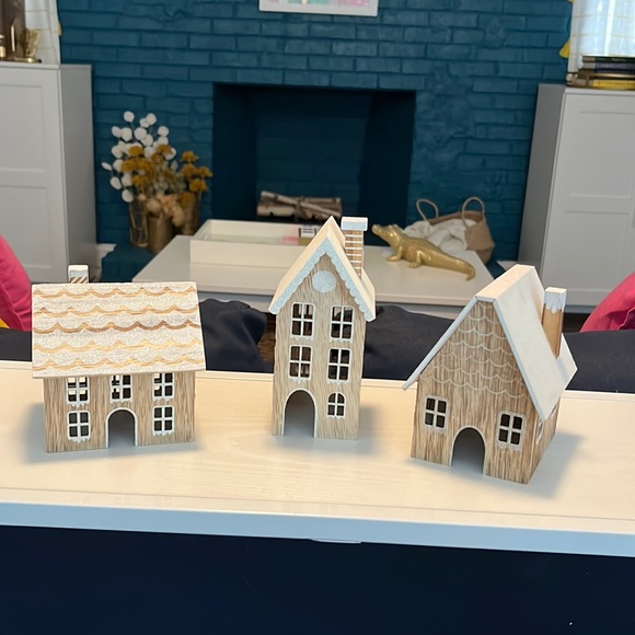 Other - Christmas village houses. Set of 3.